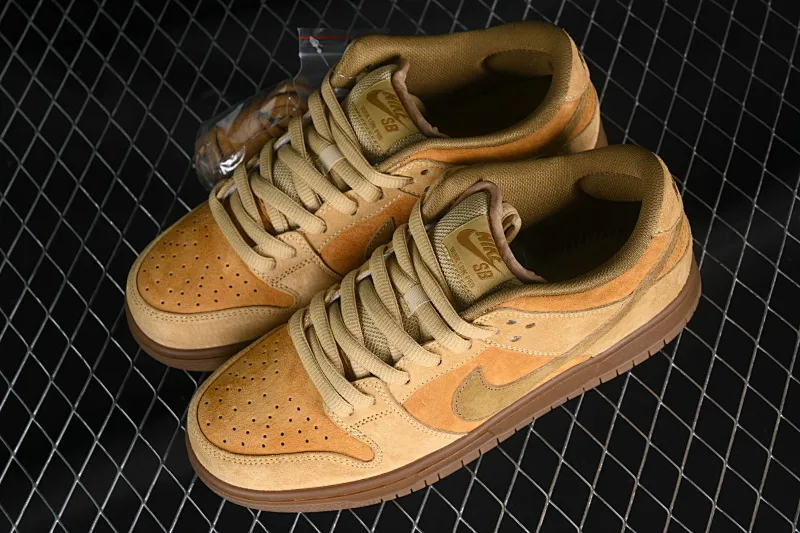 All categories Nk SB Dunk series Nk SB Dunk Low low-top sneakers K version Nk Dunk Low fallen leaf yellow SB low-top sports and leisure sneakers 883232-700